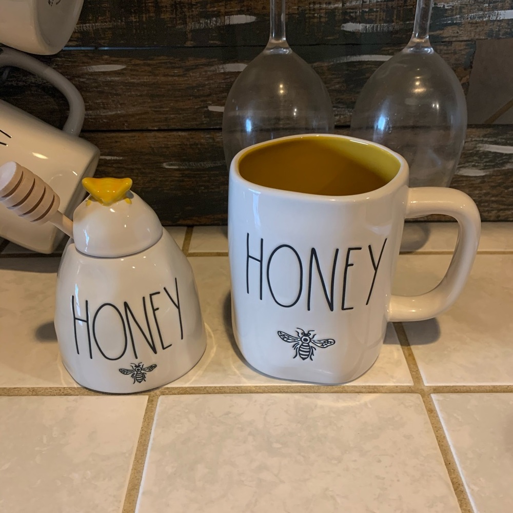 Rae Dunn HONEY BEE set